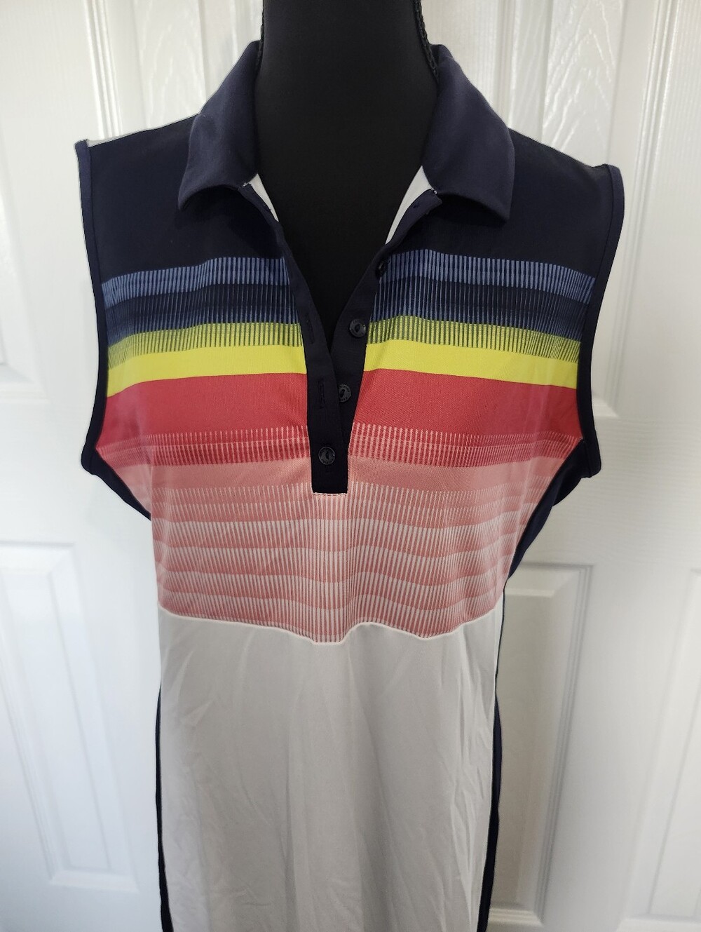 Callaway Size Large Sleeveless V-neck Golf Dress